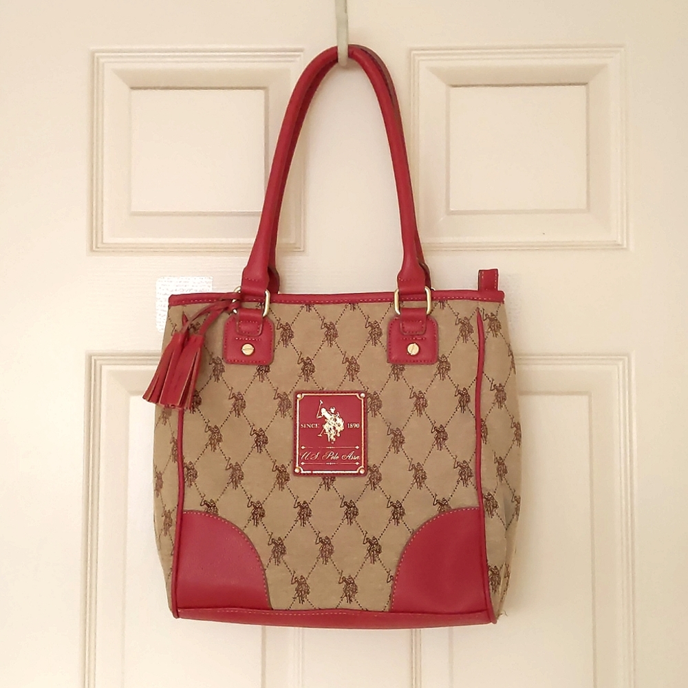 U.S. POLO cotton blended material and vinyl trim shoulder bag with logo patterns